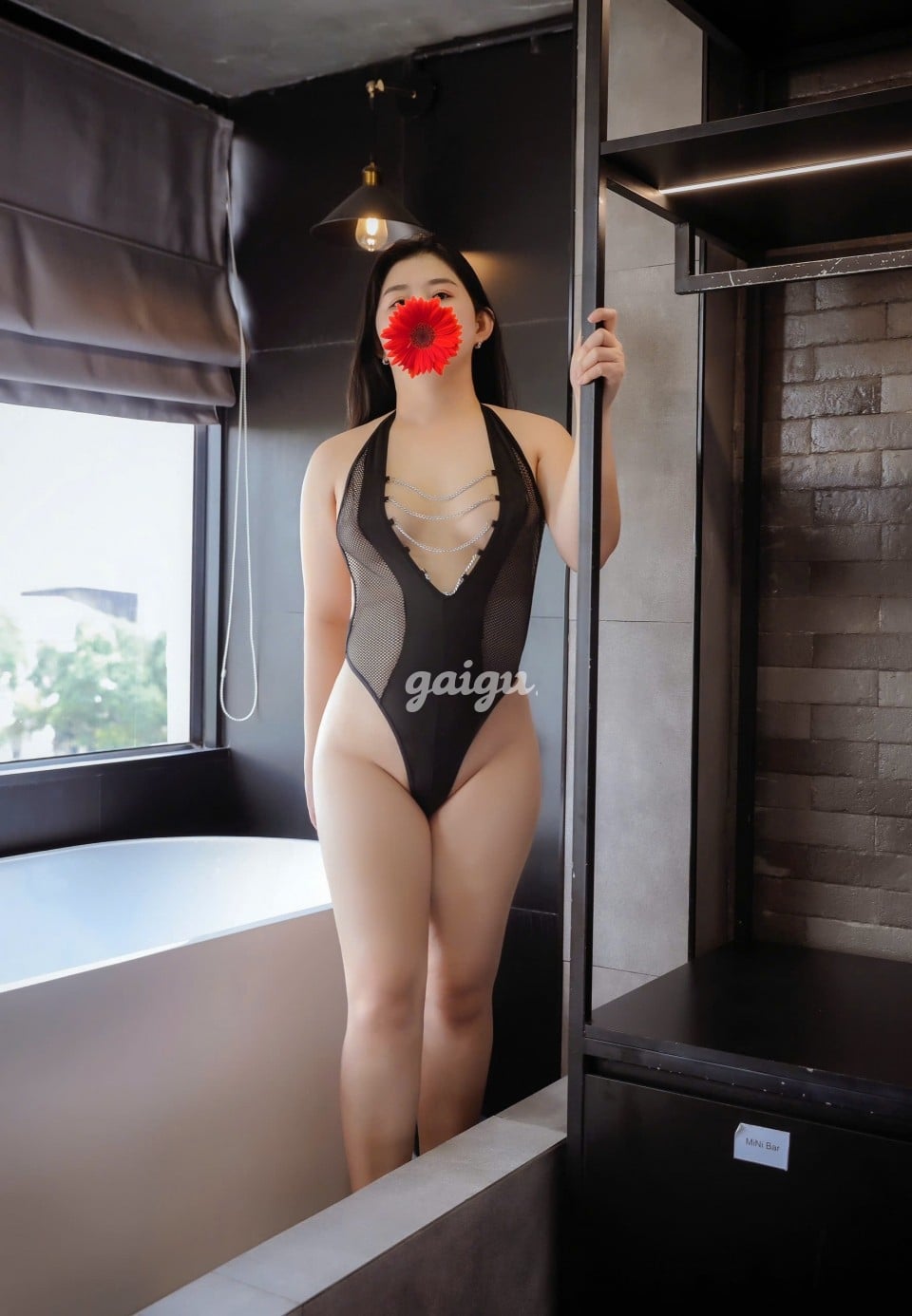 MASSAGE NHƯ QUỲNH THỔI KÈN BAO PHÊ XINH DÂM NỮ CHIỀU KHÁCH 第2张