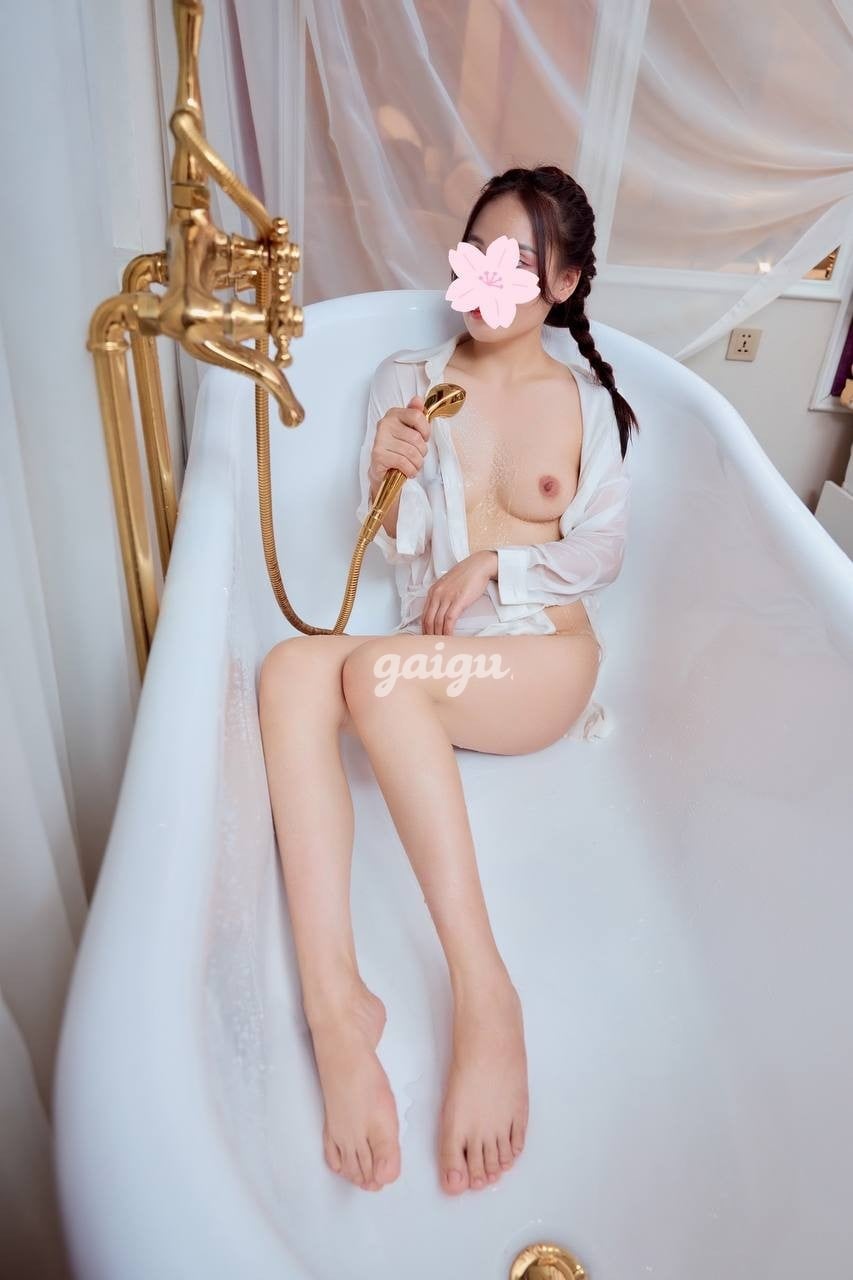 ❤️ KIM LY ❤️ Em Gái Xinh Dễ Thương - Chiều Khách Sung Sướng 第5张
