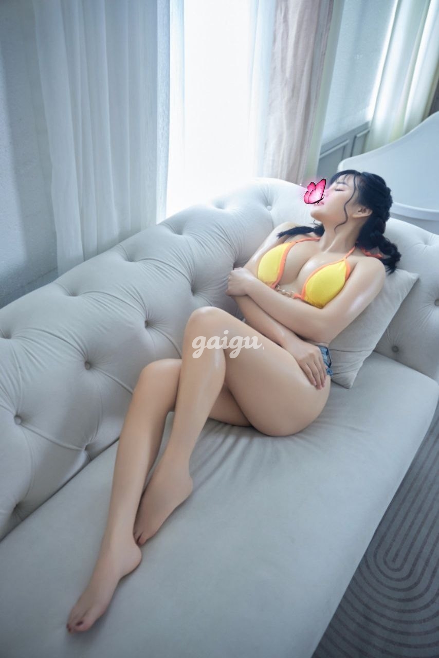 Thùy Linh  - Xinh Baby - Body Chuẩn Hotgirl 第4张