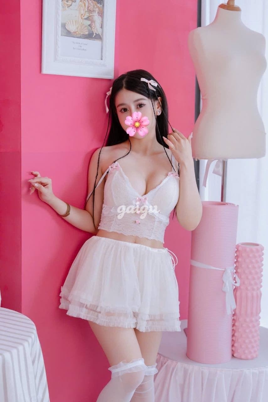 Thu Thủy Em Xinh Như Hoa 第2张