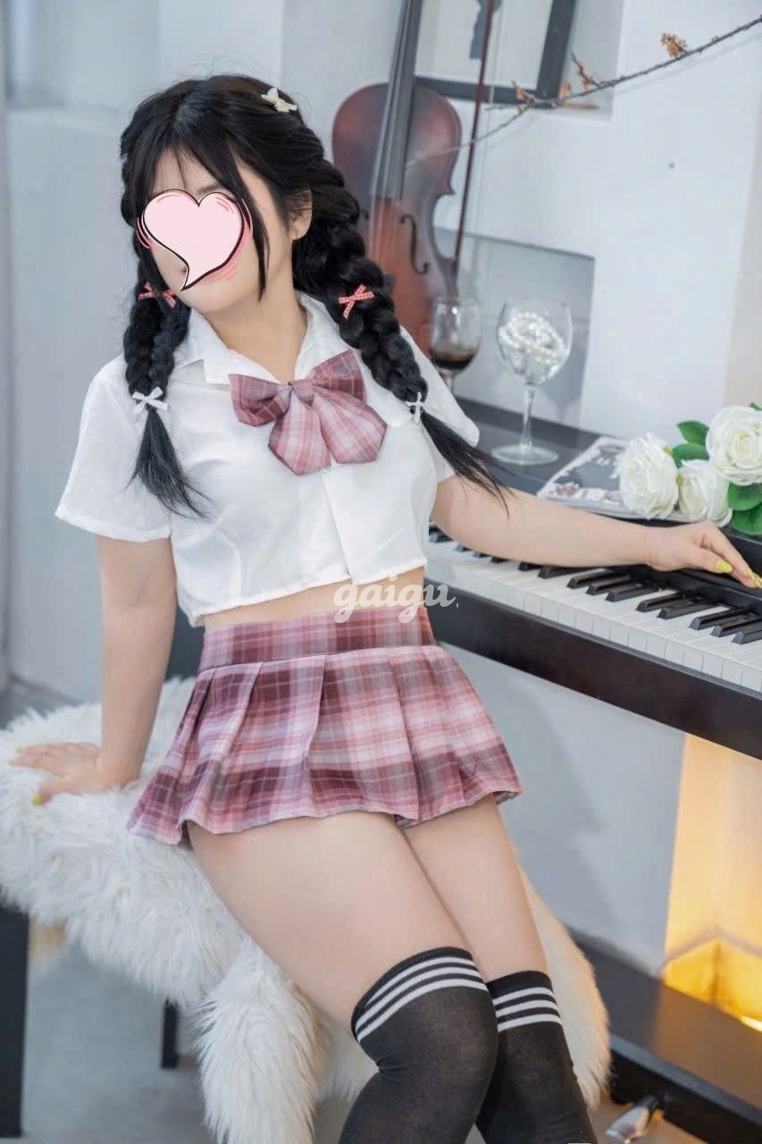 LINH NHI MÔNG TO LÀM TÌNH CHU ĐÁO 第3张