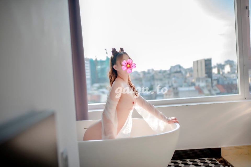 Kiều Trang.  Siêu Phẫm Da Trắng Như Tuyết Mặt Cực Xinh Gặp Là Ghiền. 第4张
