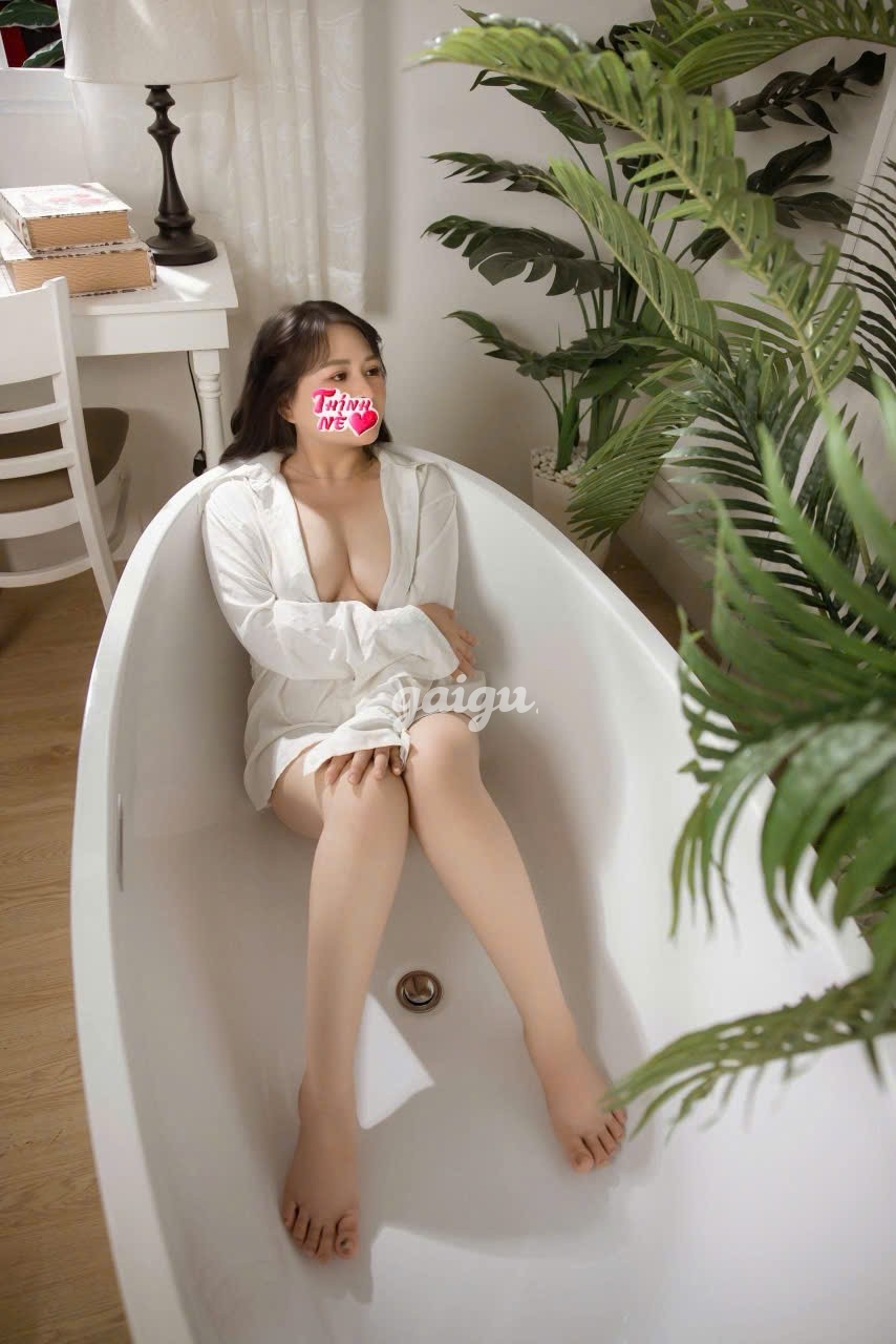 REUP: THẢO MY  SERVICE CỰC TỐT_TRẮNG HỒNG VÚ MÔNG MÚP MẨY