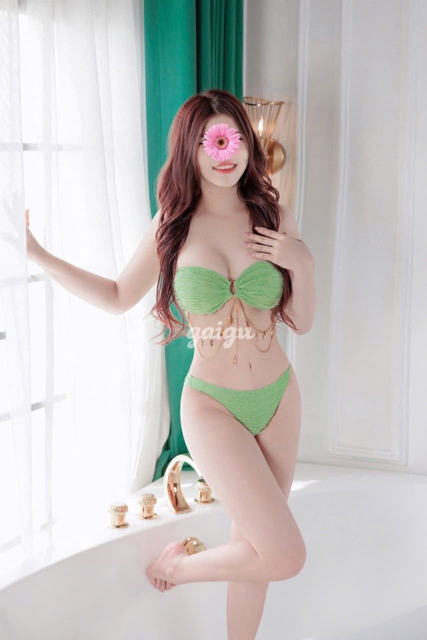 ❤️ NGỌC TRINH ❤️ Em Gái Mặt Xinh - Vú Bự - Yêu Chiều Khách 第8张