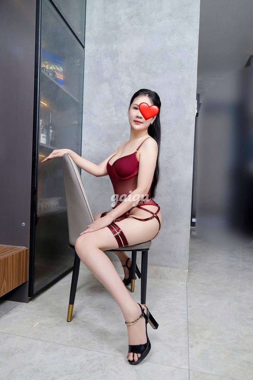 Thanh Tuyền - Baby Xinh Chân Dài Siêu Phẩm