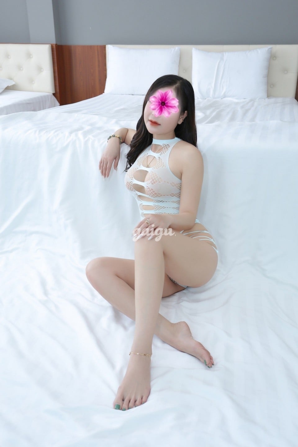 Hàng Hot Khánh Ngân Vú To Chân Dài,