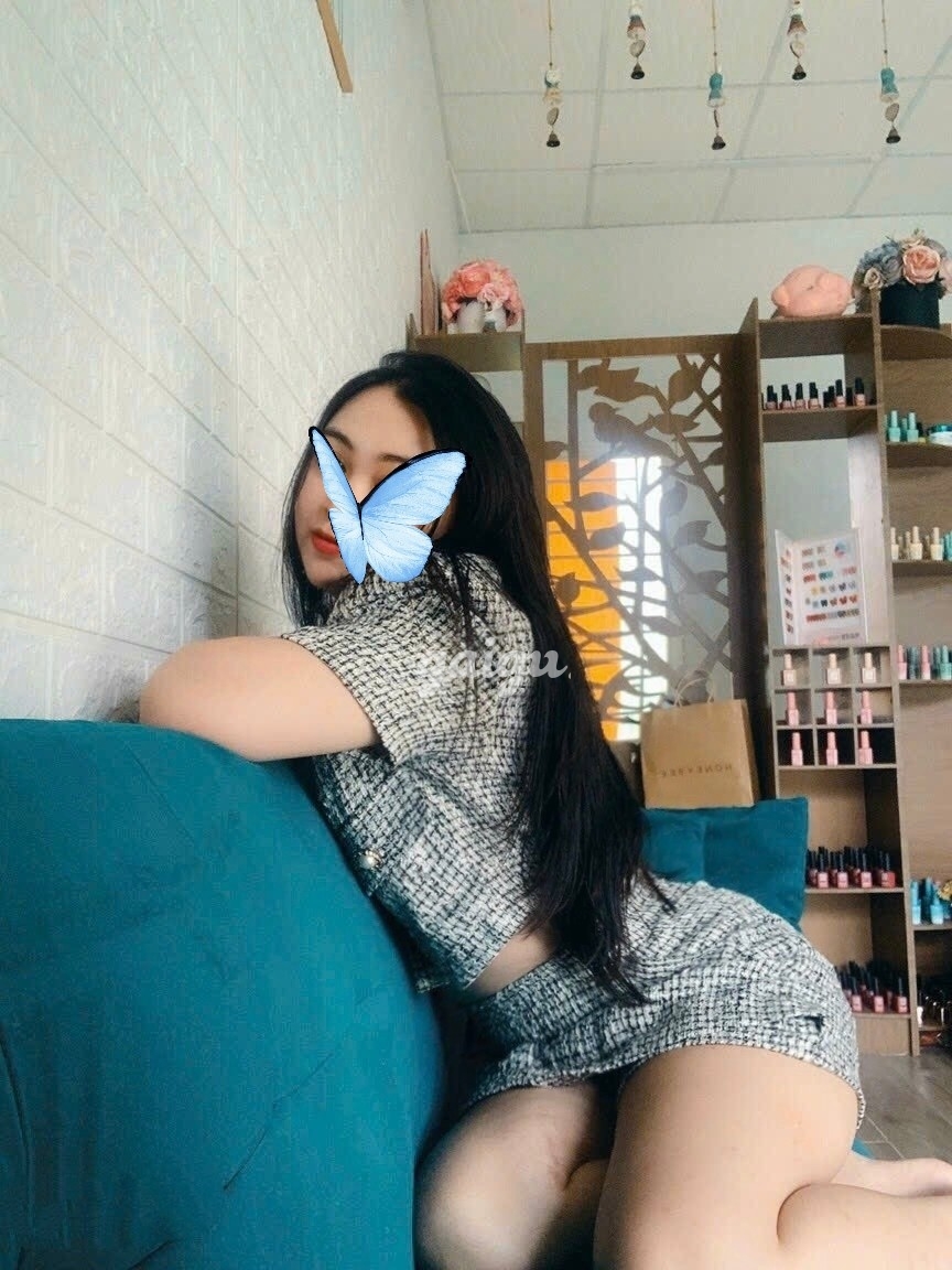 New⭐Bảo Ngọc Trắng Xinh Sạch Sẻ Phục Vụ Tốt