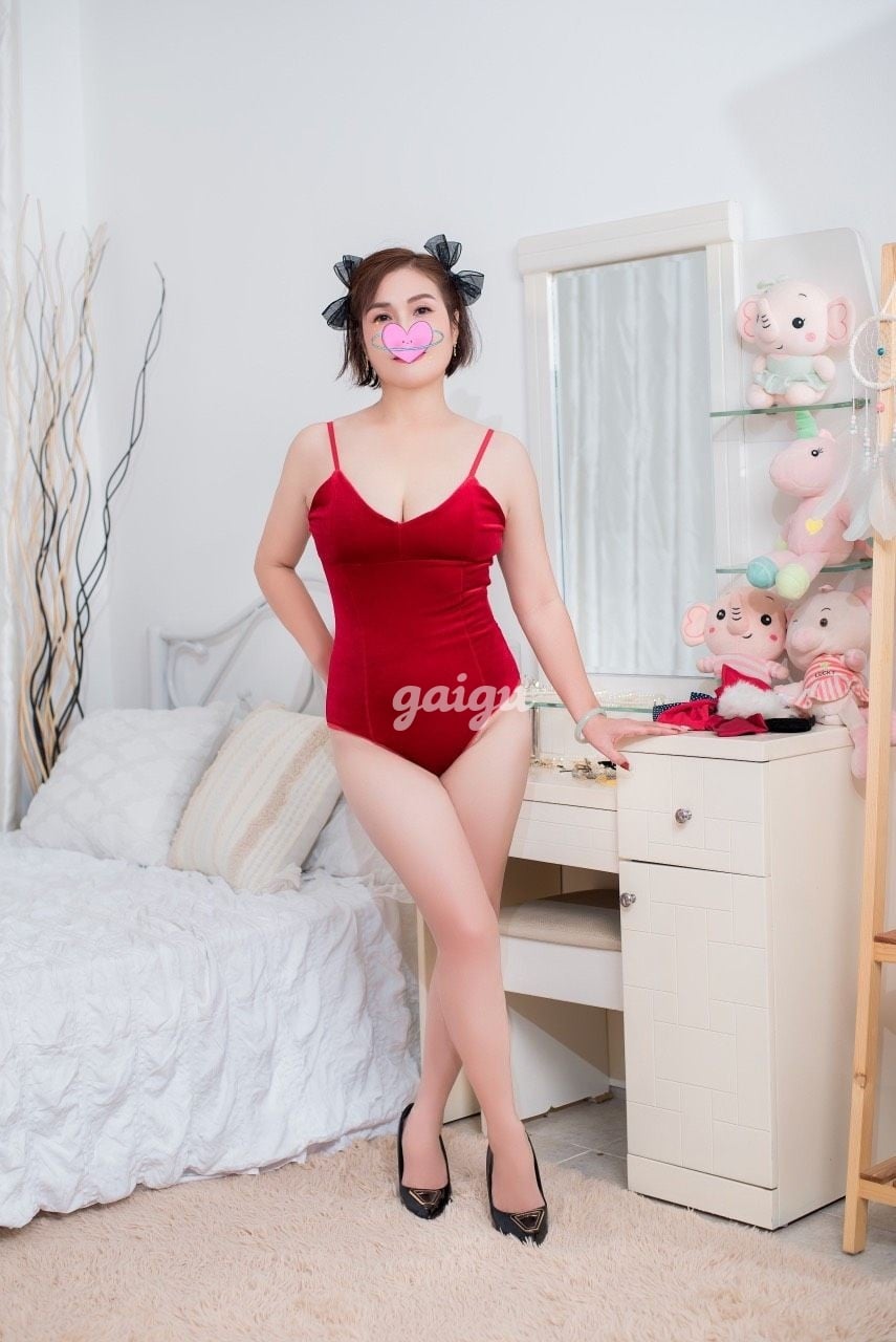 KIM YẾN _ MÁY BAY SIÊU DÂM ĐÃNG ĐẲNG CẤP LÀM TÌNH 第2张