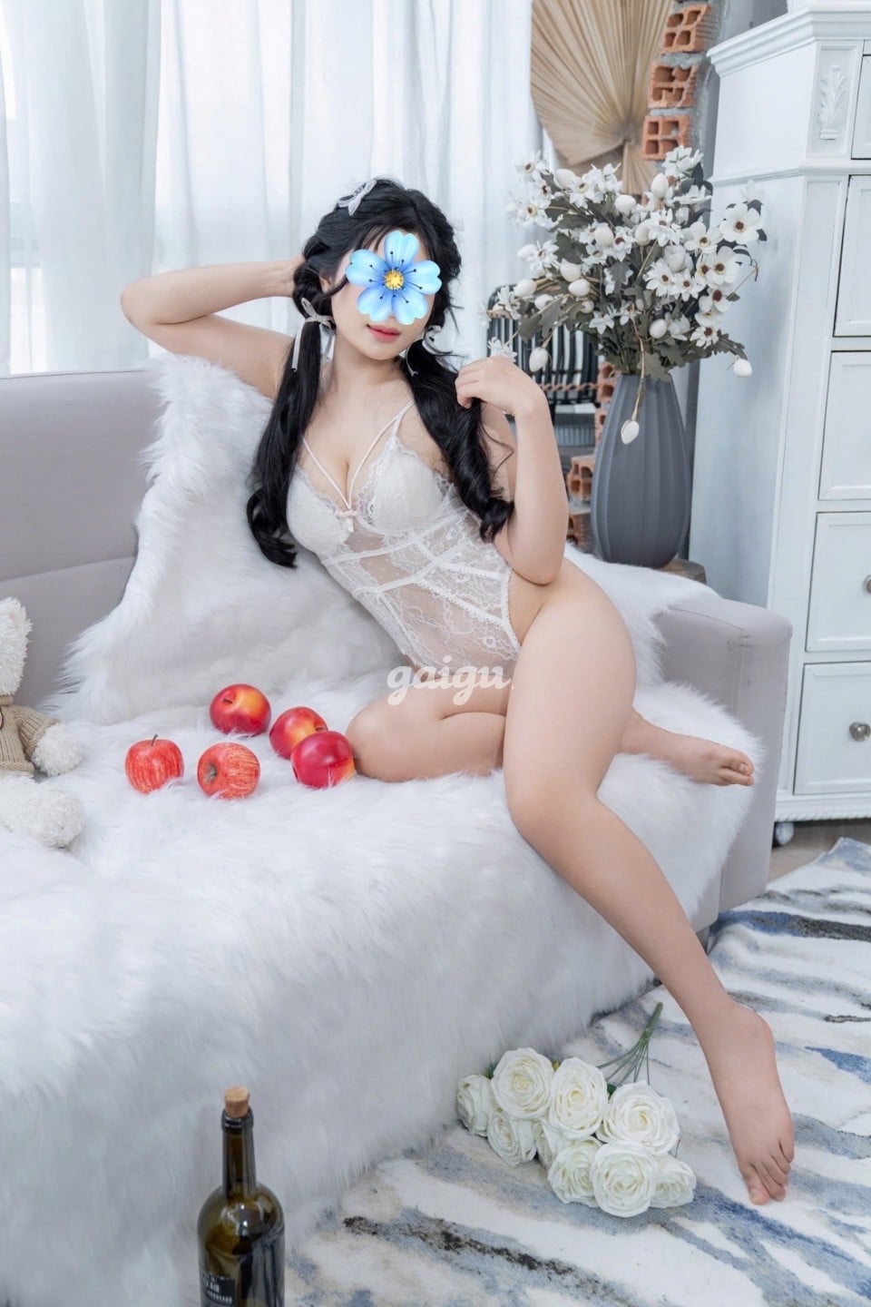 BÉ HUYỀN XINH XẮN THÂN THIỆN NHIỆT TÌNH 第2张
