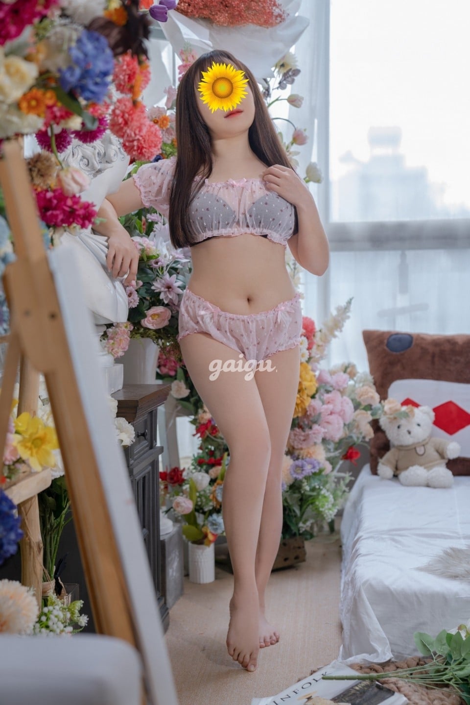LAN NHI XINH XẮN VÚ CĂN TÌNH CẢM MỚI LẦN ĐẦU ĐI LÀM 第2张