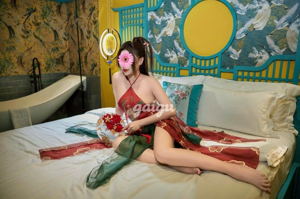 BẢO NGÂN ❤️ Gái Ngon Da Tráng Dáng Xinh - Bým Khít 第3张