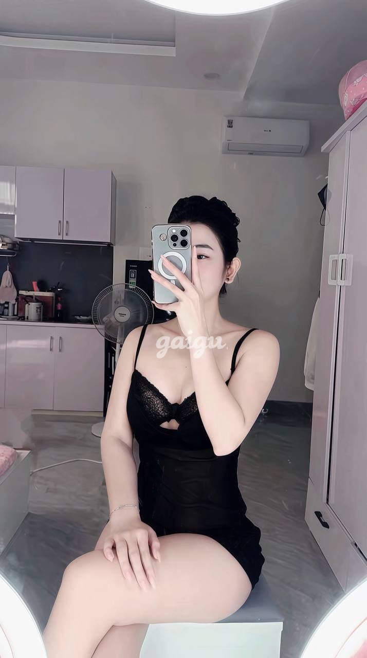 Bé Kẹo 2k  Non Tơ Hình Chân Thật Xinh đẹp Tuyệt Vời.