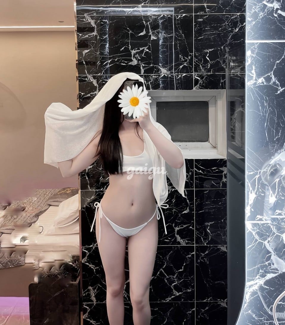 LINH CHI❣️SIÊU HOT GIRL DÁNG ĐẸP NGOAN XINH DÂM 第3张