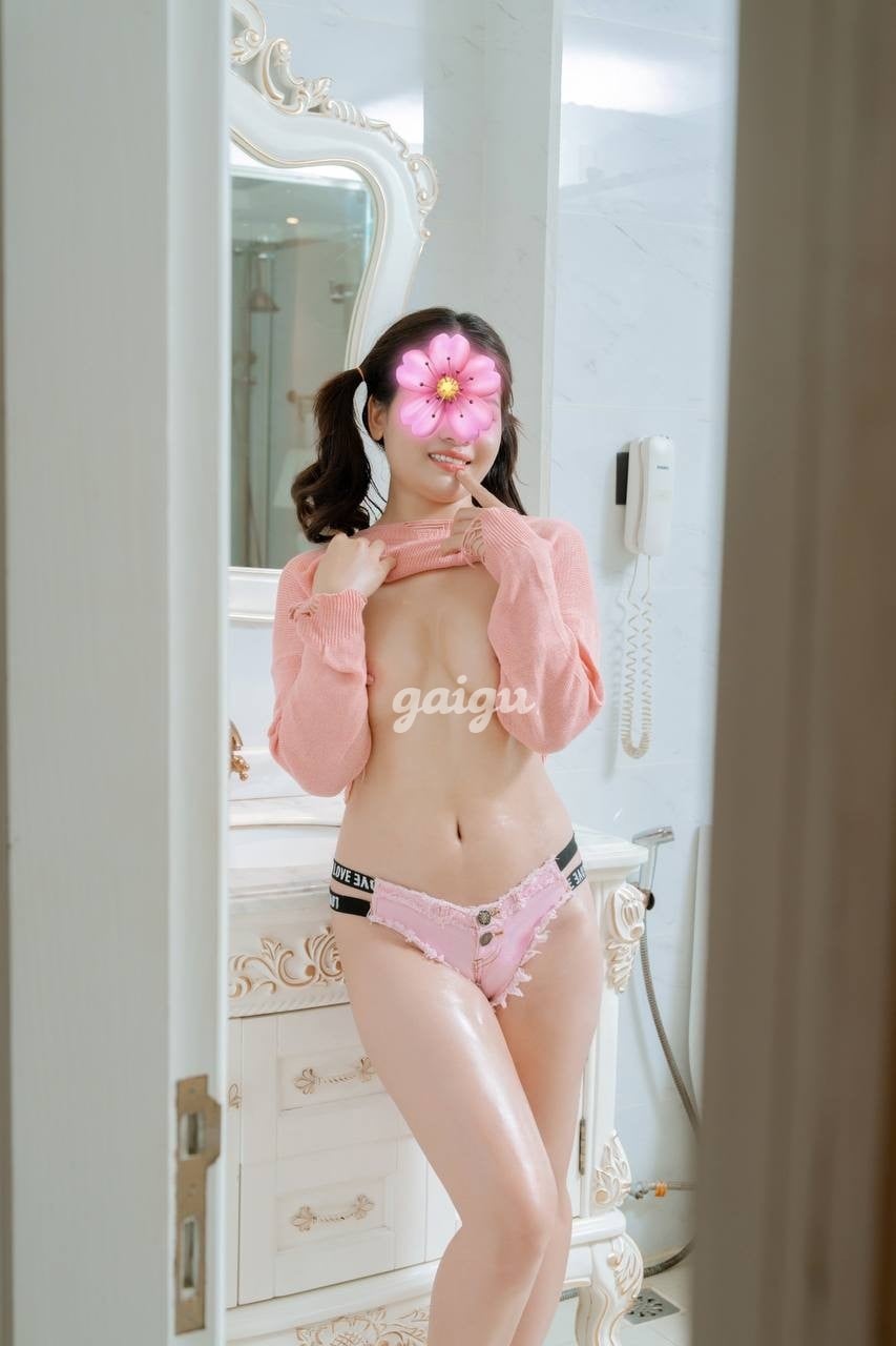 LY LY❤️ FACE XINH - NGỌT NGÀO KHÓ QUÊN,LÀM TÌNH ĐÊ MÊ SEXY, QUYỄN RŨ 第7张
