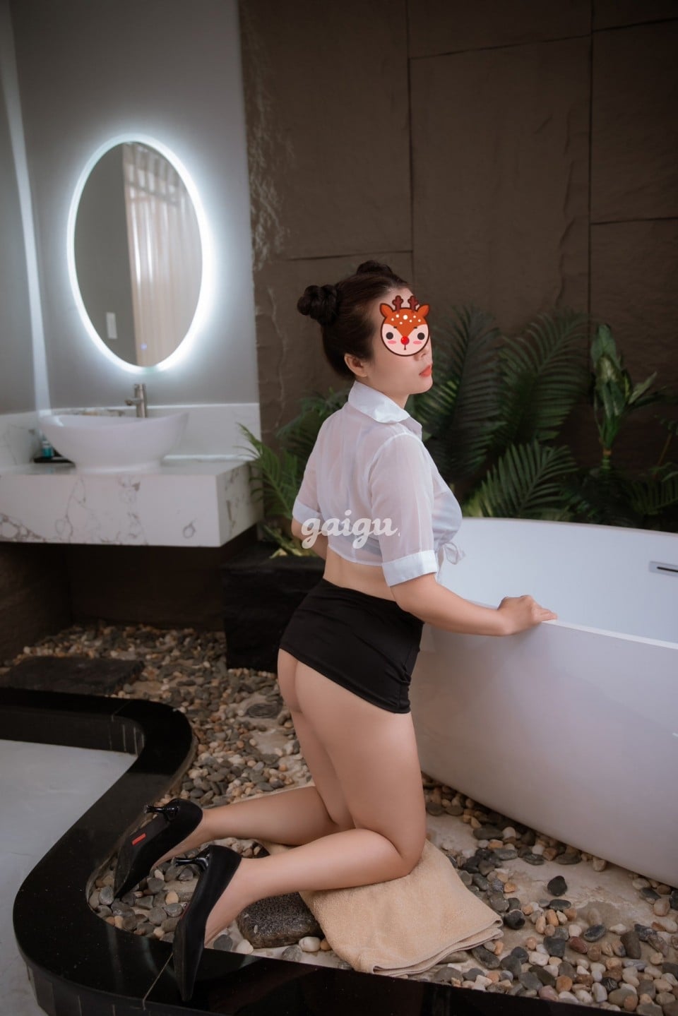 BÍCH NGỌC EM GÁI VĂN PHÒNG RA LÀM THÊM 第7张