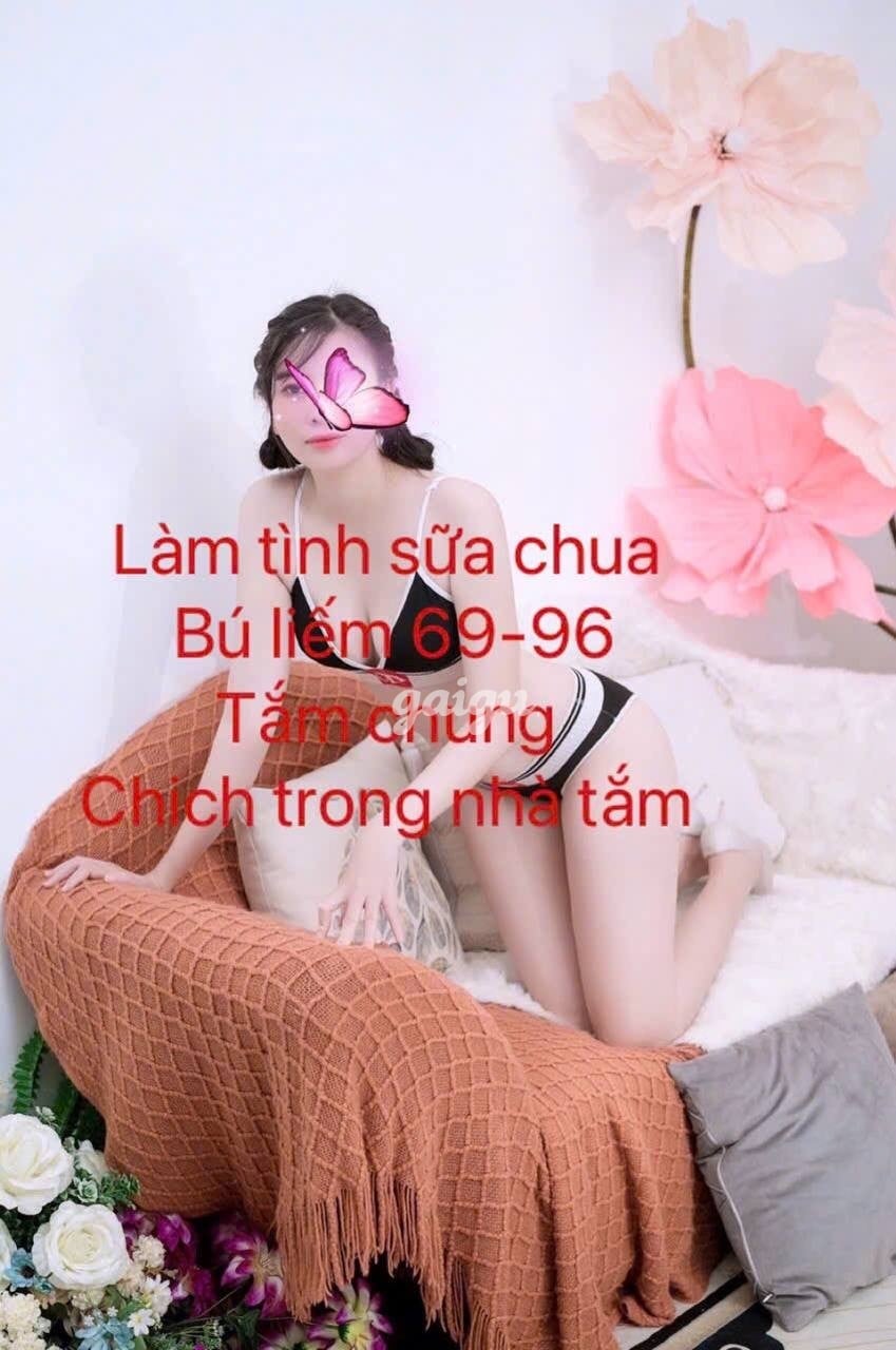 SIÊU MẪU BÉ NHI CHÂN DÀI BÚ LIẾM 69/96 RẤT ĐIÊU LUYỆN  DÂM NHƯ PHIM SEX NHẬT
