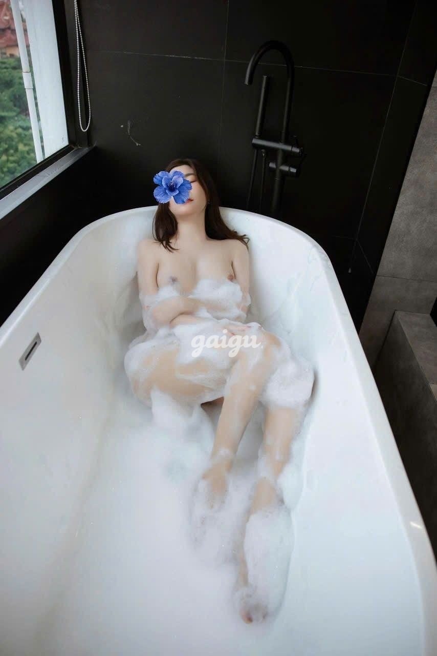 Khánh Linh Ngọt Ngào Xinh Xắn Body Cực Nét 第8张
