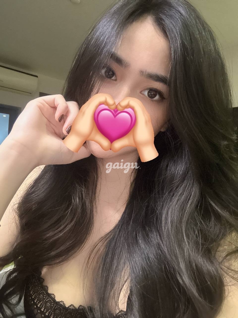 TRÂM ANH - DỄ THƯƠNG - XINH DÂM NGOAN HIỀN NHƯ NY
