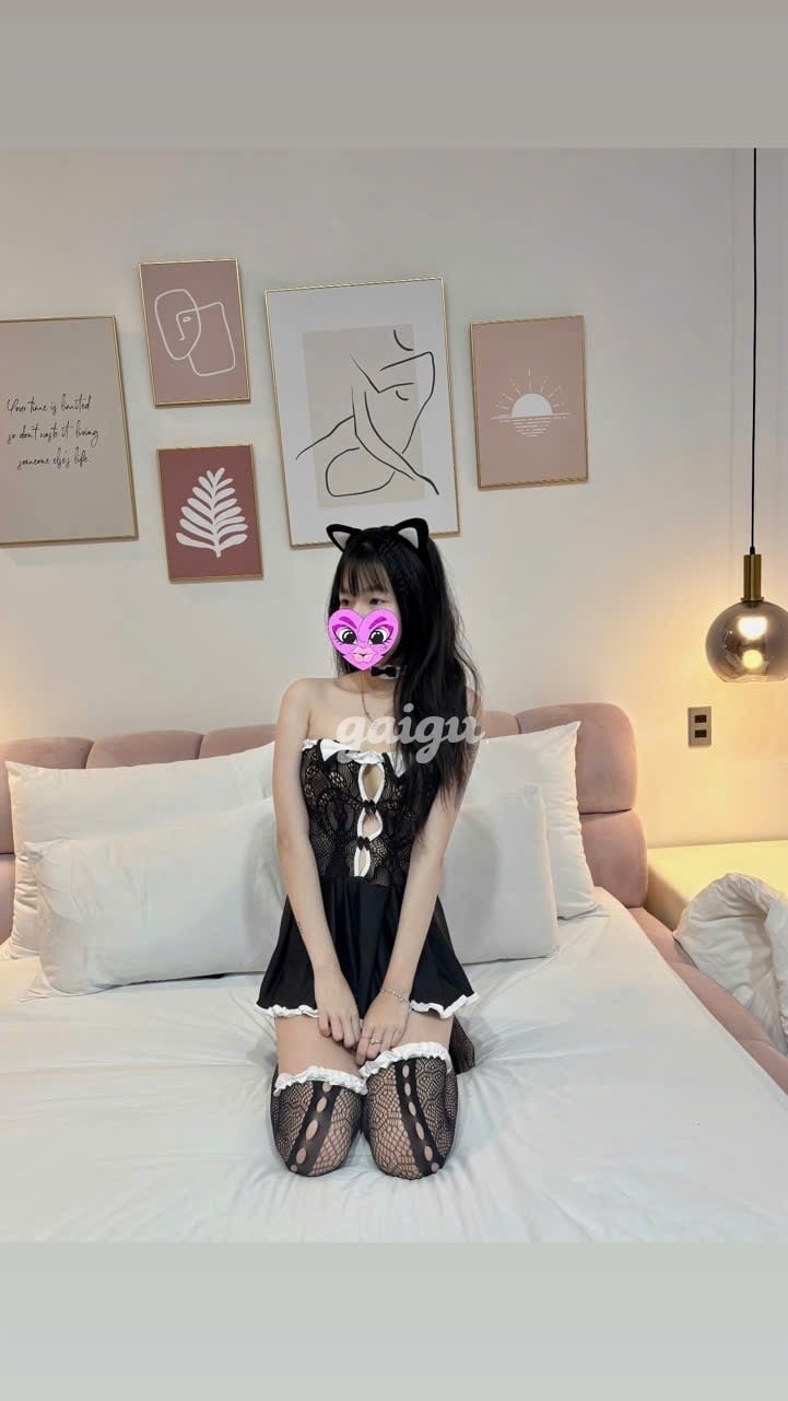 Bé Mon -Lolli Siêu Phẩm Mình Dây Chuyền Tình Cảm Hơn Người Yêu 第4张