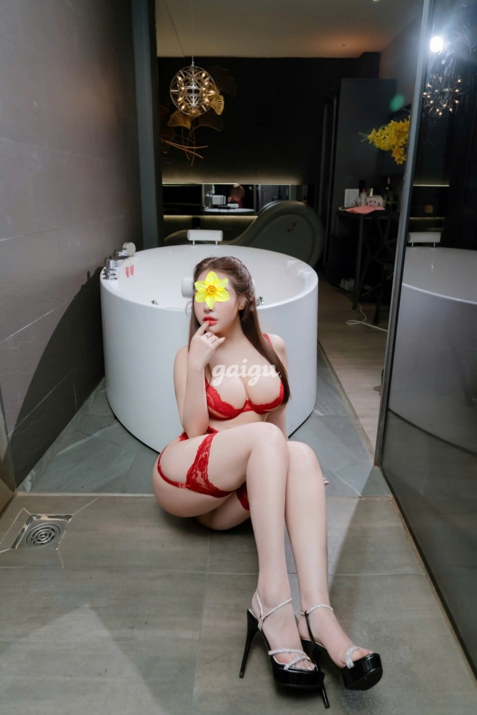 QUỲNH NHƯ - MẶT XINH VÚ TO - HOANG DÂM VÔ ĐỘ - CHIỀU KHÁCH TỚI BẾN 第8张