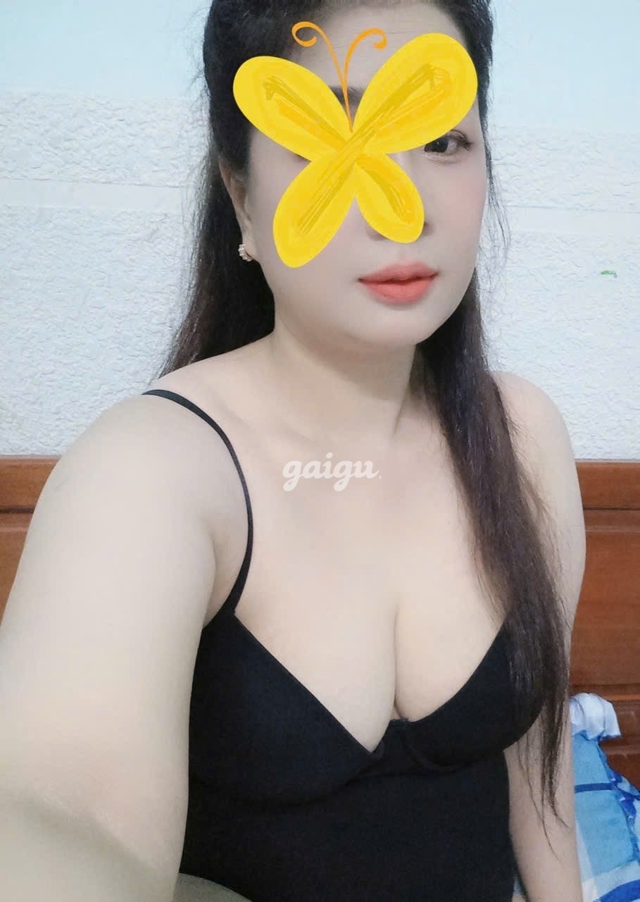 Gái Dâm Miền Tây Khánh Vy Mông To Ngực đẹp