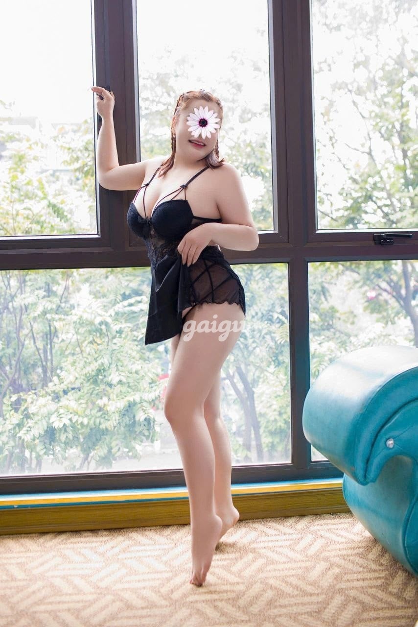 My Vân  Ngực Tuyệt đẹp Siêu To. 第2张