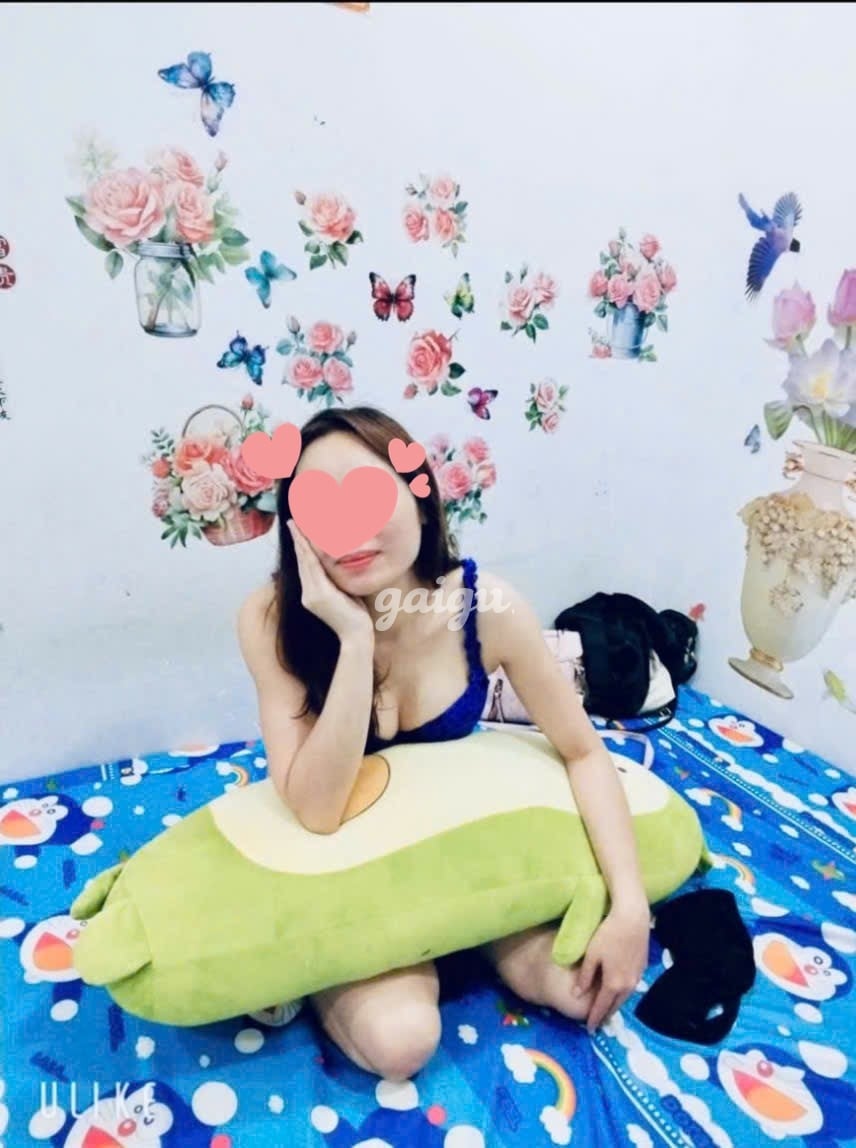 THU NHI - CÔ NÀNG DÂM DỤC VÀ GỢI TÌNH, TẬN HƯỞNG TRỌN CẢM GIÁC HOAN LẠC THĂNG HOA CÙNG EM