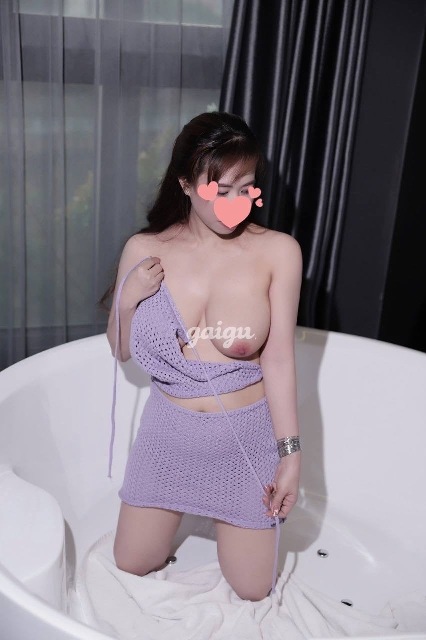 THUỲ TRANG SINGER GÁI MIỀN TÂY RẤT LẠ 第2张