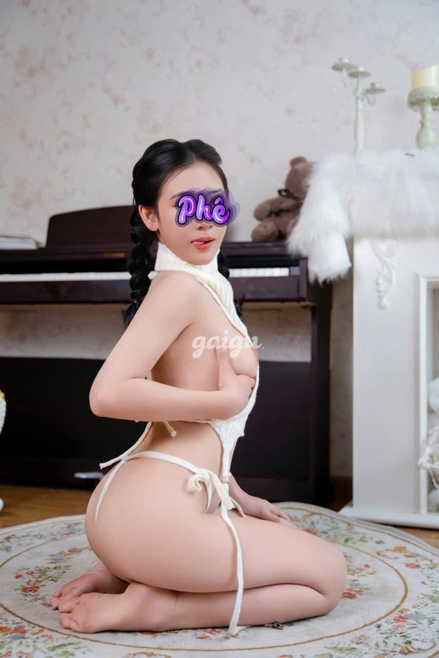 BÉ  BÉ NGÂN  2K4 TRẺ TRUNG XINH TUYỆT PHẨM MASSAGE THÁI TRƯỜNG BẰNG VÚ BÚ CU ĐIÊU LUYỆN