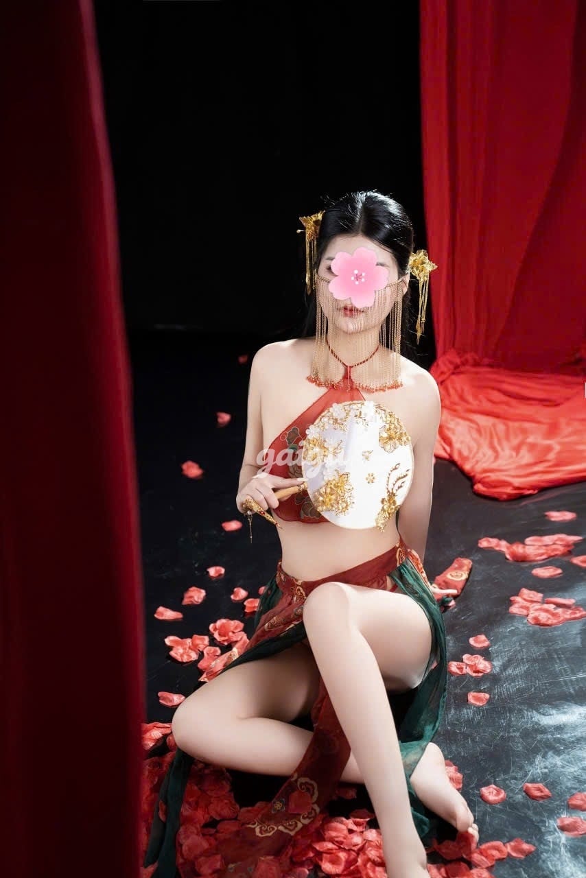 Thảo Ly - Dáng Chuẩn Model Mặt Xinh Cá Tính 第2张