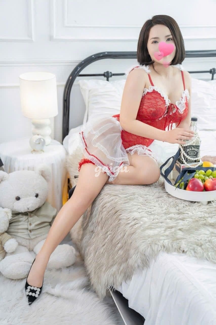 KHẢ NHƯ GÁI XINH VÚ TO,MÔNG CONG, HÀNG NGON PHÁ GIÁ 第7张