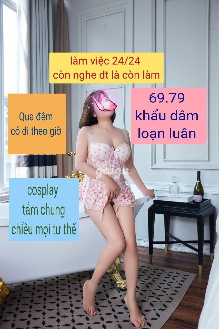 HÀ VY  XINH XẮN VÚ TO KẸP XÚC XÍCH ĐÁ BI BÚ CU RẤT DÂM CHIỀU KHÁCH 第3张