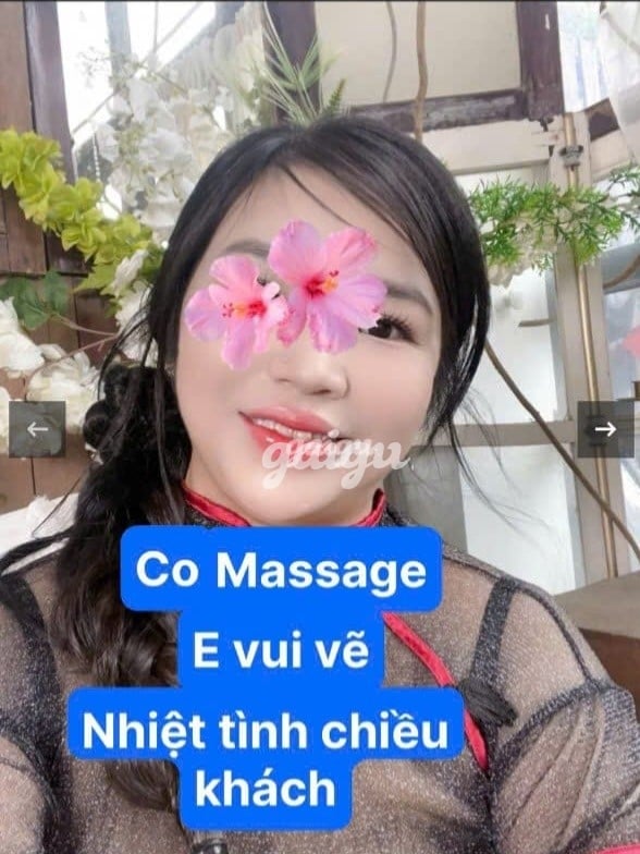 NEW KIM LY VUI VẺ NHIỆT TÌNH CÓ PHỤC VỤ MASSAGE