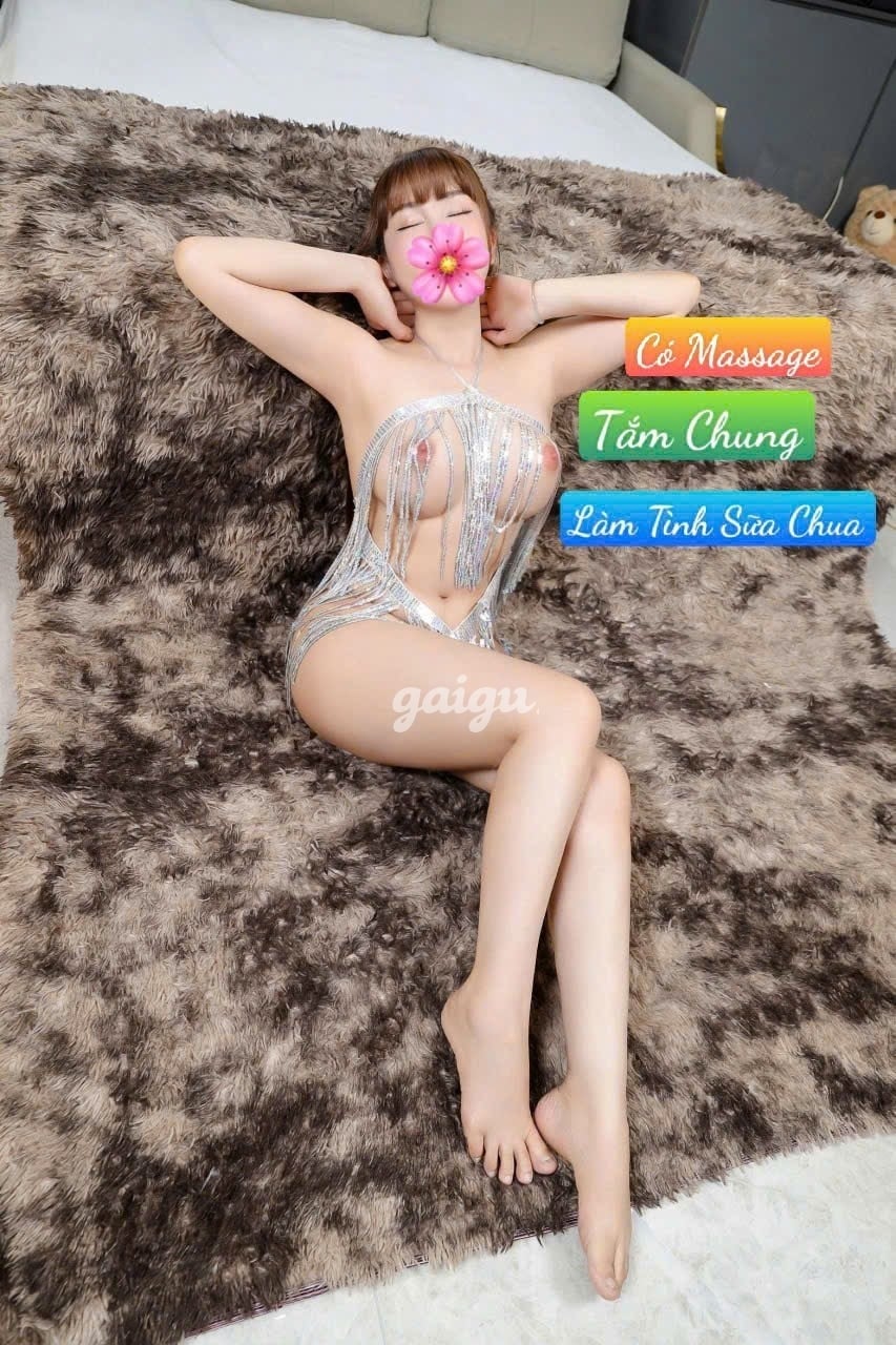Thảo Tây  ❤️Ngực To Mông Nẩy , Chiều Khách Bú Liếm Quên Lối Về 第3张