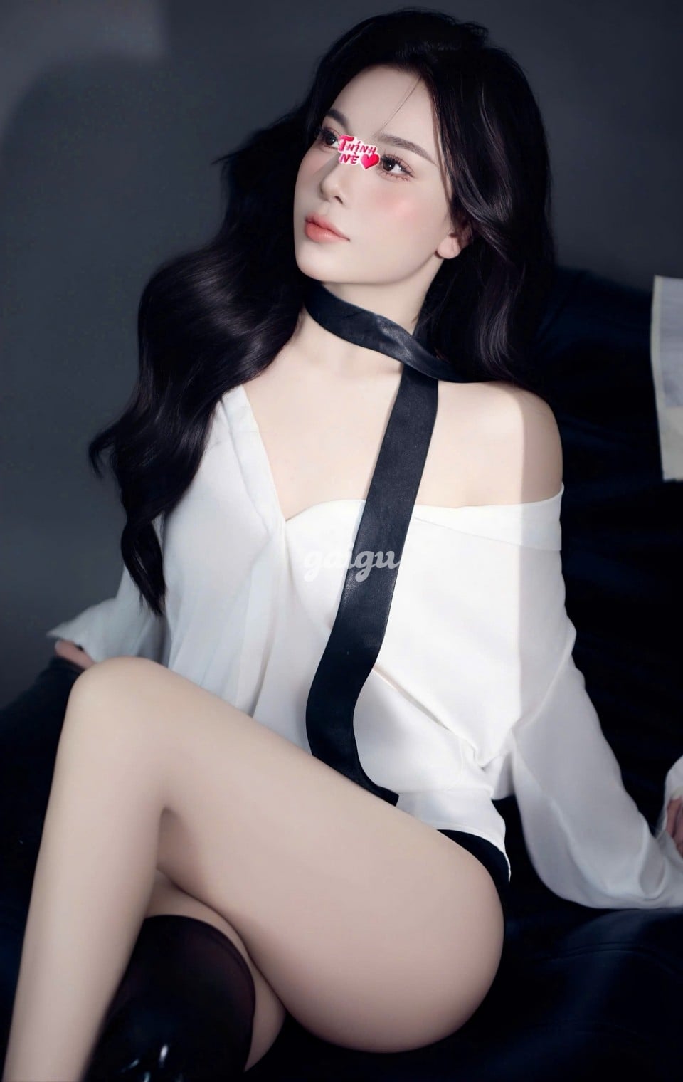 Khánh Ngân 2000 - Em Gái Mới Lớn Lần đầu đi Làm ! 第8张