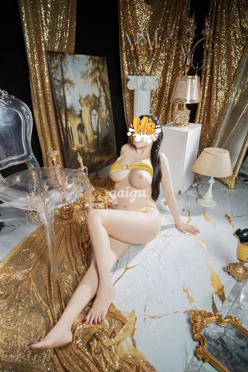 LINĐA XINH XẮN VÚ TO SEXY BÚ CU DÂM ĐÃNG ĐÁ BI CUỒNG NHIỆT CHIỀU KHÁCH 第4张