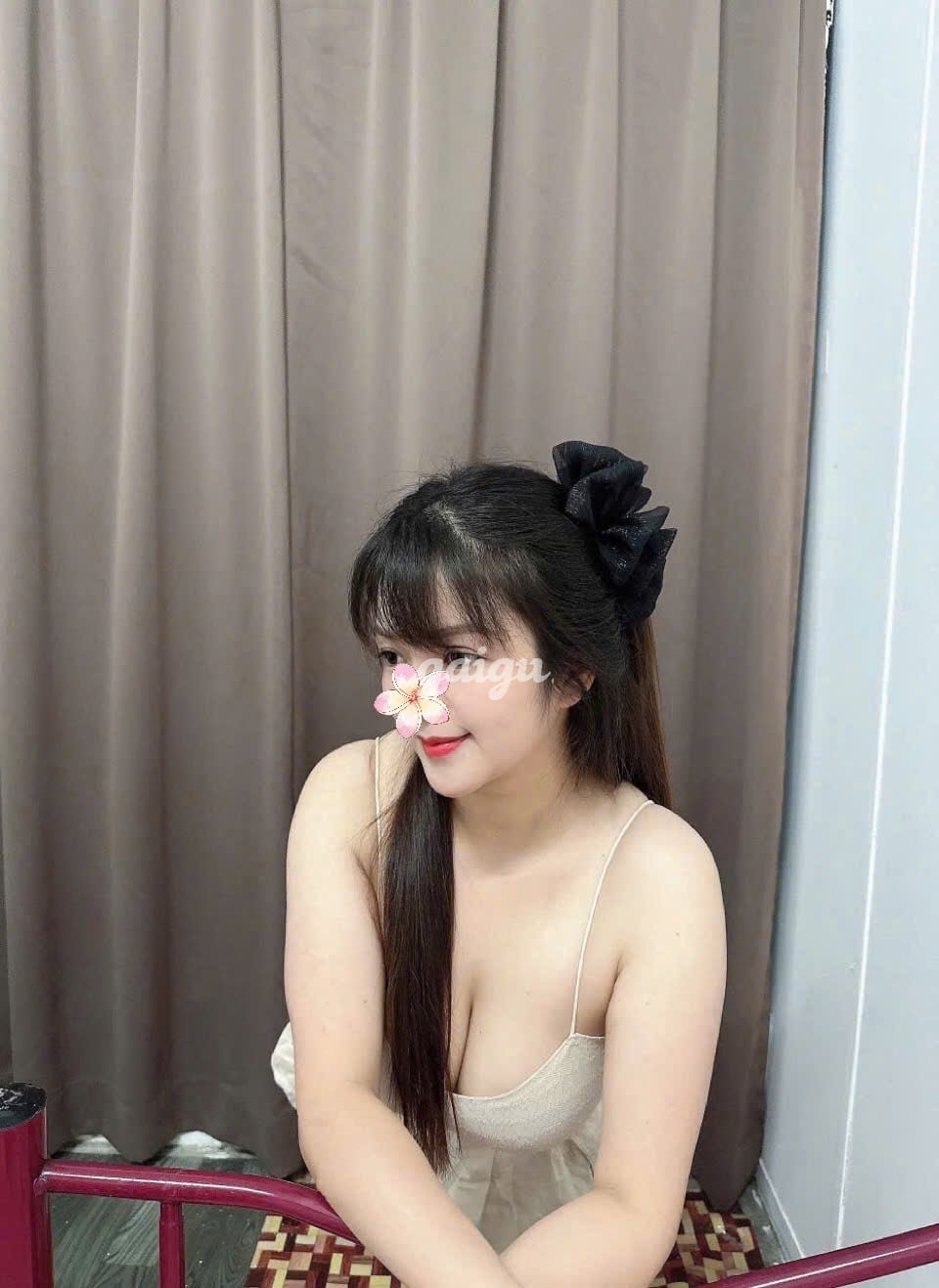 GÁI DÂM NHẬT LINH_ MẶT XINH DA TRẮNG LÀM TÌNH BAO PHÊ 第7张