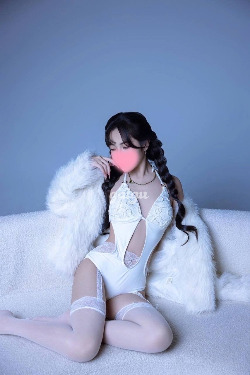 Tuệ Nhi- Em Hàng Ngon Tươi Xanh Hấp Dẫn!! 第2张