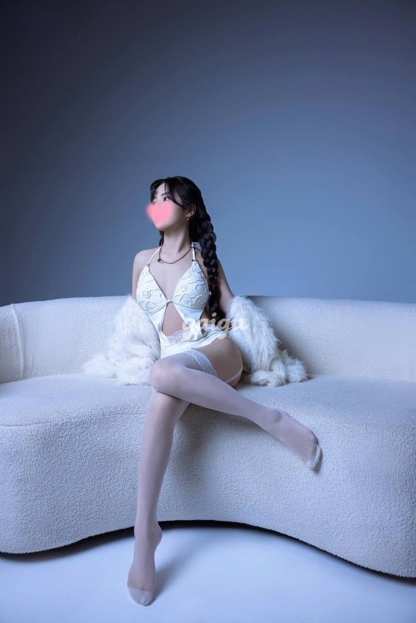 Tuệ Nhi- Em Hàng Ngon Tươi Xanh Hấp Dẫn!! 第8张
