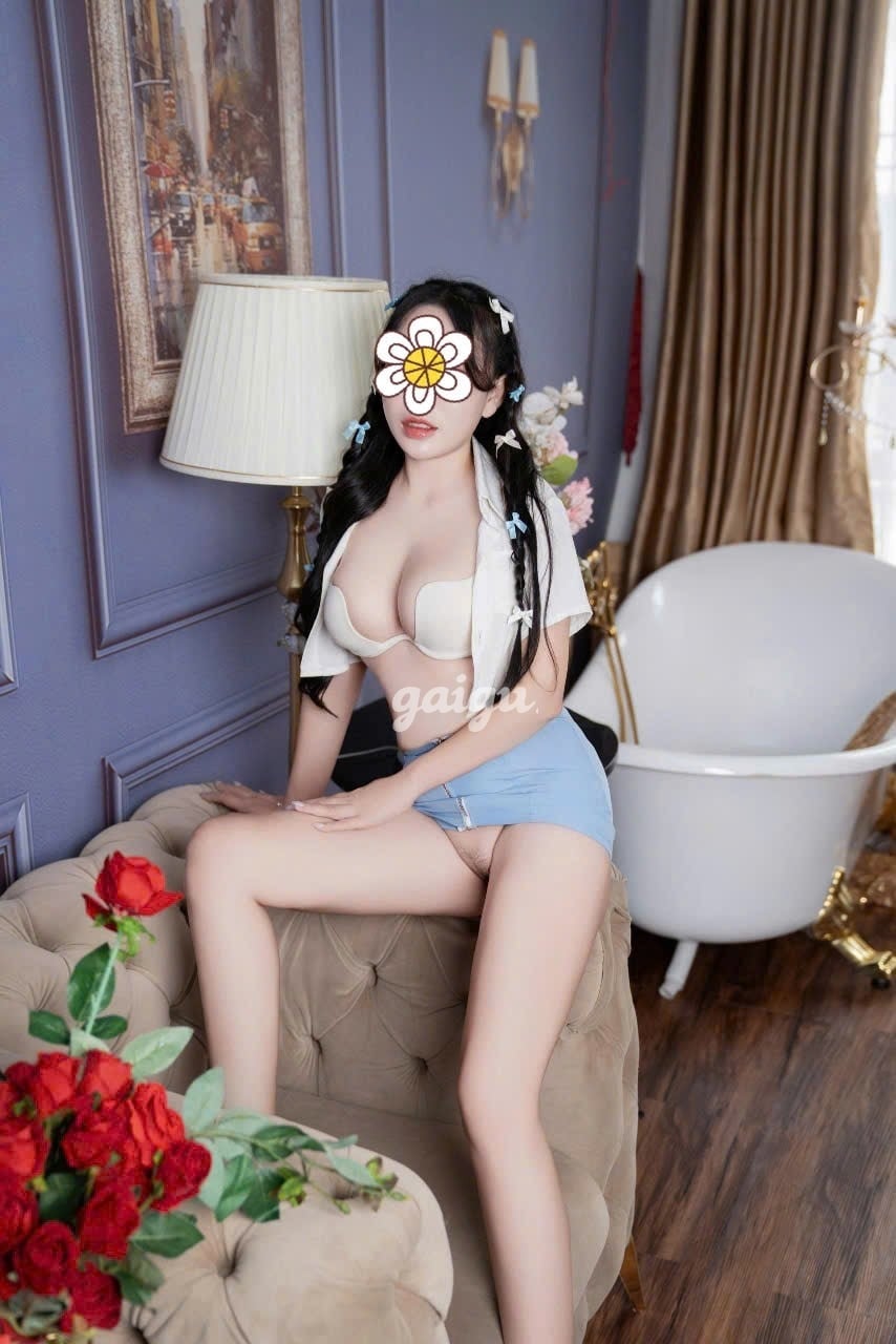 Phương Nhi Em Gái Trắng Trẻo Xinh Xắn 第6张
