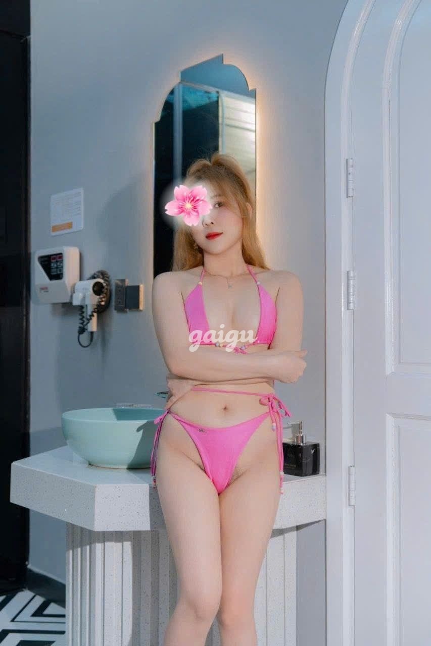 NHÃ NHƯ XINH BÚ CU SÂU LÚC CÁN DÂM CHỊCH KIỂU CUỒNG NHIỆT CHIỀU KHÁCH