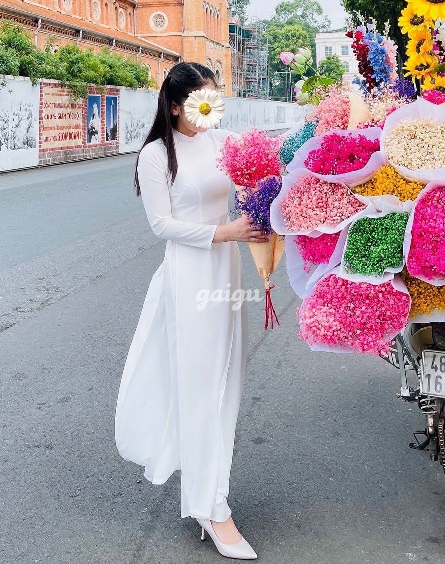 MINH ANH - EM XINH ĐẸP DỊU DÀNG NHƯ NÀNG THƠ 第4张