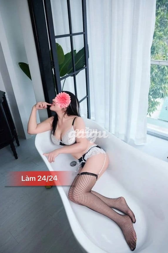 Ngọc Hân -làm Tình Giỏi Vú To Chiều Khách