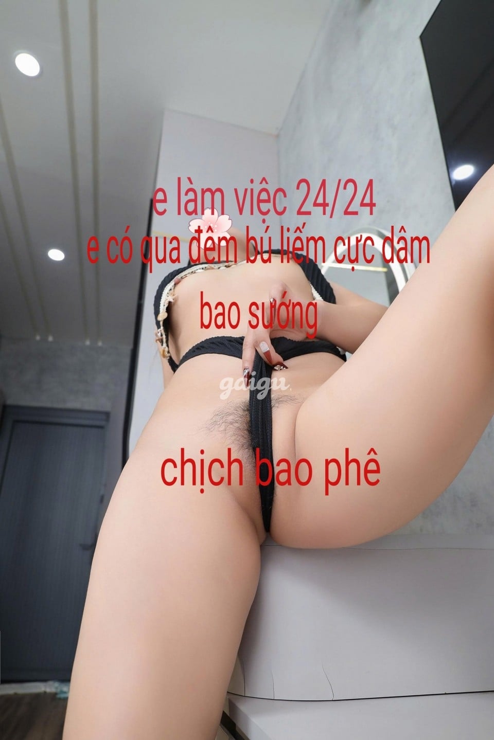 UT NHI  XINH XẮN DÂM ĐĂNG NÚT CU NGẬM  SÂU PHÊ NHƯ PHIM SEX MY 第3张