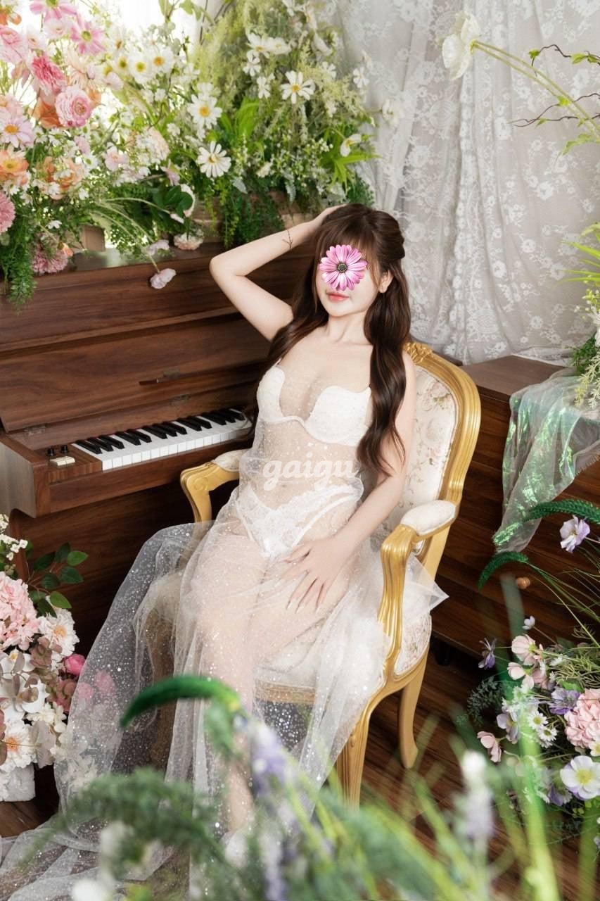 Trâm Anh - Style Hàn Quốc, Nhẹ Nhàng Đáng Yêu, Face Búng Ra Sữa