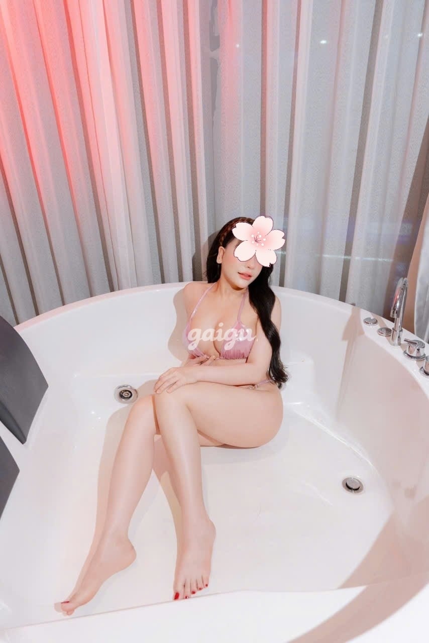 HOT GIRL MIU MIU XINH NGỰC TO SEXY ĐÁ BI BÚ LIẾM NHƯ PHIM SEX MY DÂM 第6张