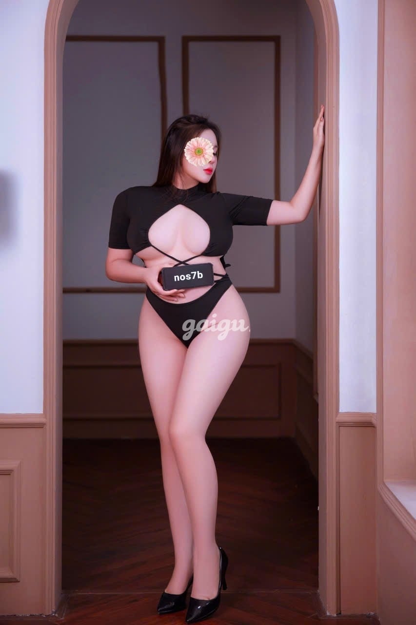 NGỌC MIU _VÚ SIÊU TO ,MÔNG SIÊU NẨY BJ DÂM 第4张