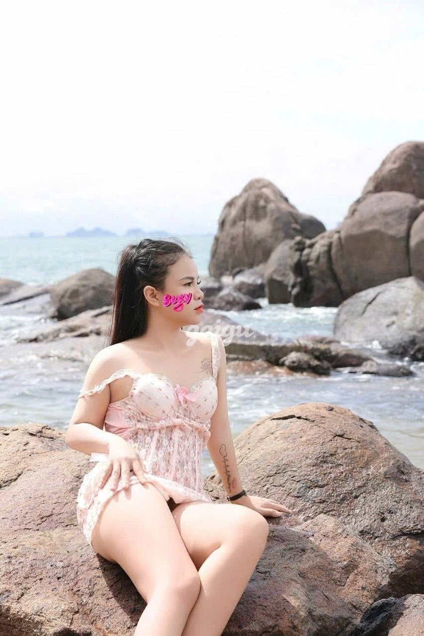 [ BAO PHÒNG ] Vân Trang 2k4 VUI VẺ - NHIỆT TÌNH 第4张