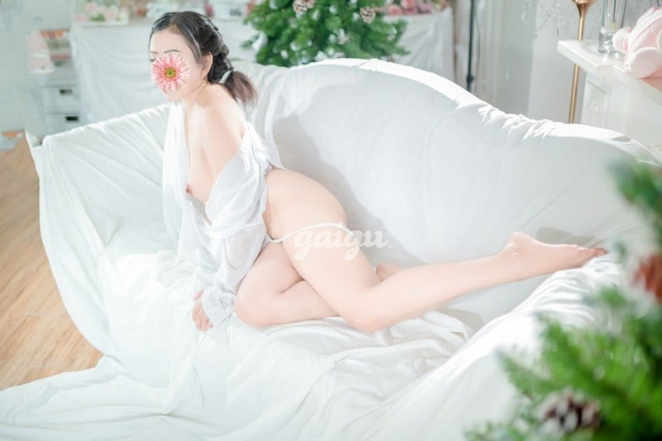 LAN HƯƠNG DÂM ĐÃNG CỰC KÌ CHIỀU KHÁCH 第3张