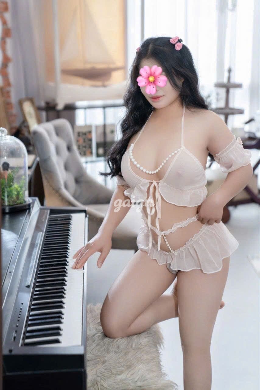 Hot Teen 2K6 Ánh Nguyệt ✅ Non Tơ Dễ Thương Đáng Yêu Cưng Lắm